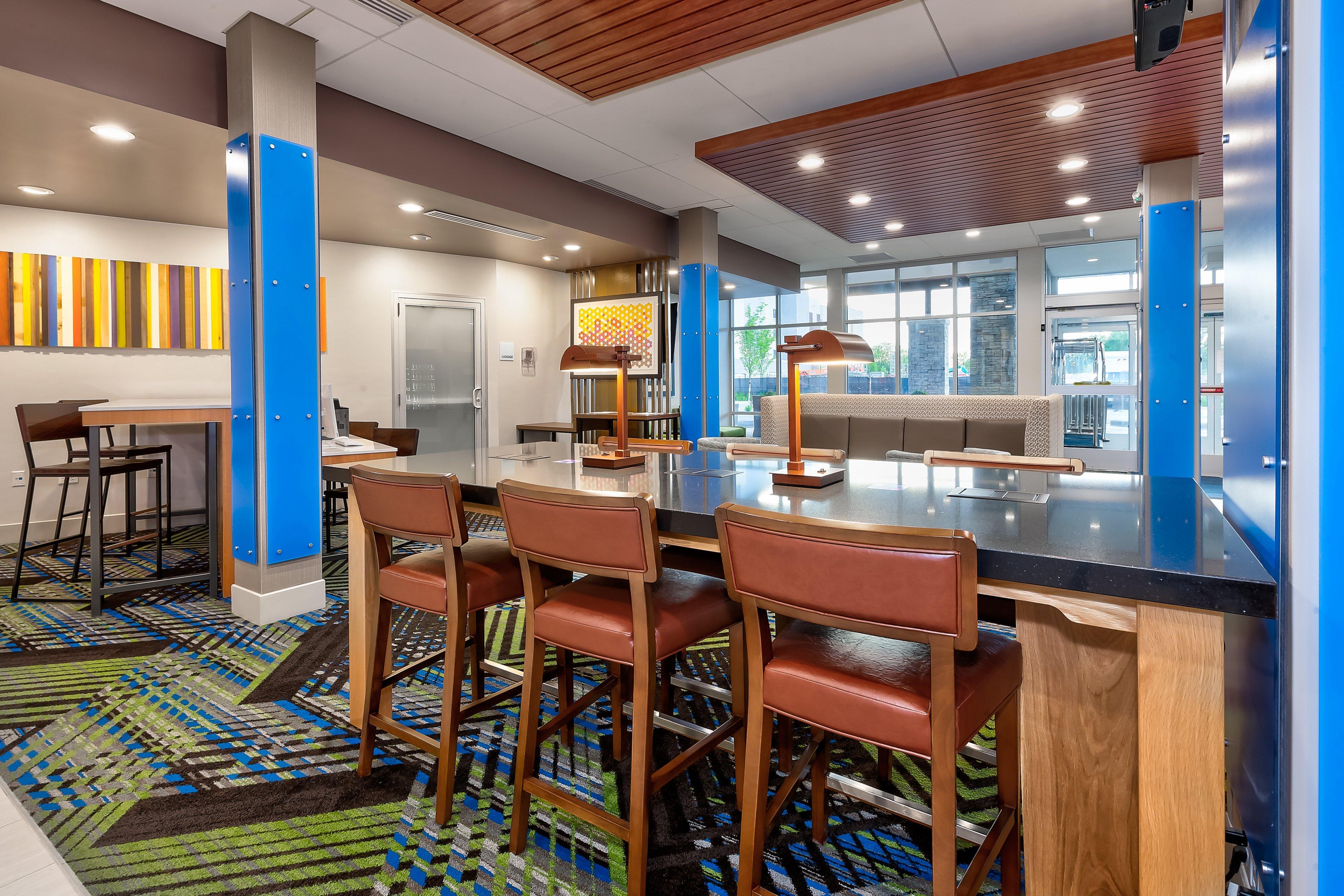Holiday Inn Express & Suites - Grand Rapids Airport - South By Ihg Екстер'єр фото